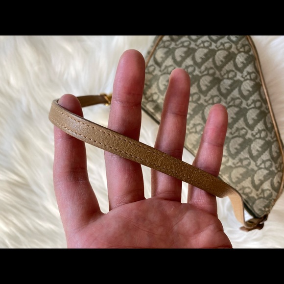 Authentic vintage Dior green trotter mini saddle with coin bag - Picture 6 of 15